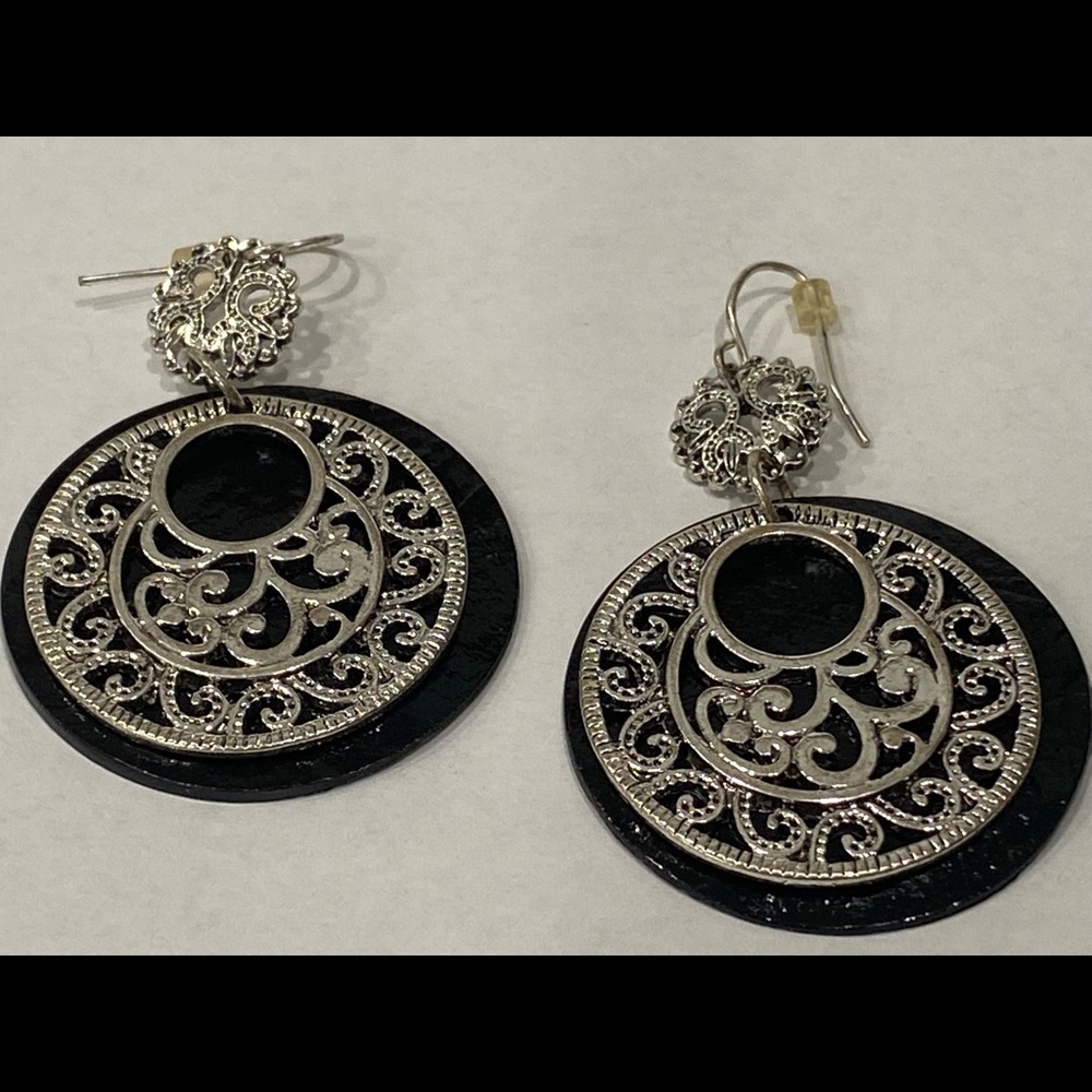 Beautiful black and silver hanging earrings.